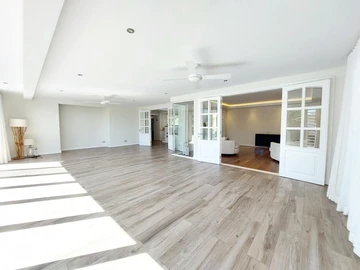 5 Bedroom Villa