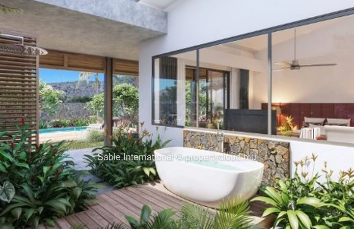 Luxurious Villa in Tamarin with Private Pool and Mountain Views 