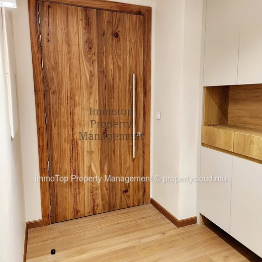À LOUER Appartement 3 Chambres Tout Neuf et Entièrement Meublé Bagatelle Les Résidences – Morcellement Sécurisé