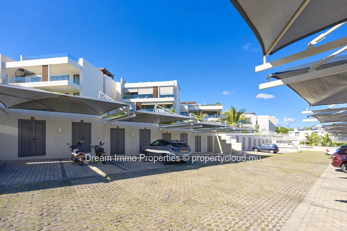 Appartement Neuf Avec Toit Terrasse Prive Vue Mer A Pointe  Aux Canonniers - Ile Maurice