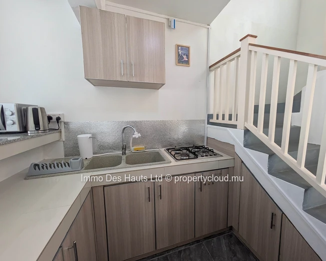 2 Bedroom House fully furnished for rent Curepipe 