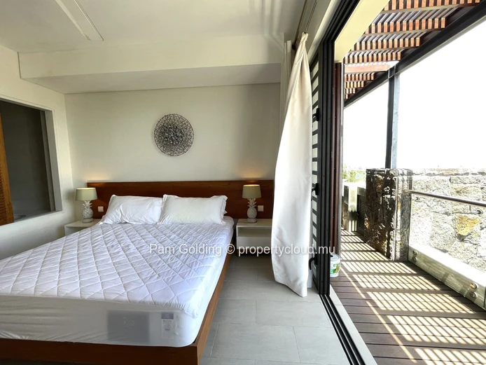 4-Bedroom Penthouse in the Heart of Tamarin - Plunge Pool & Panoramic Views