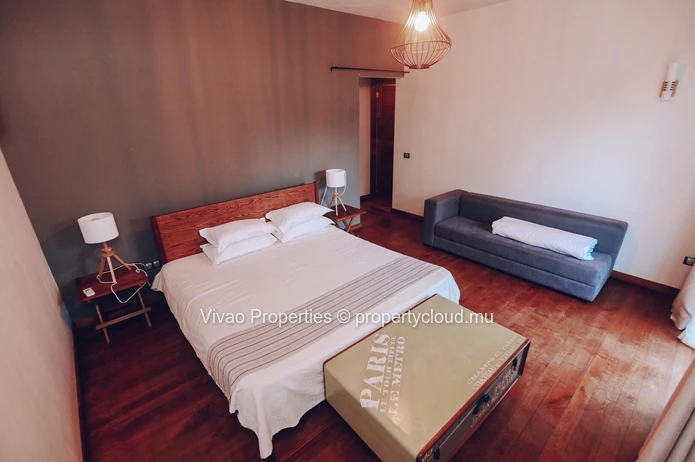 "Stunning 3 Bedroom House with private pool in Royal Park, Balaclava. - Can be yours for Rs 125,000 /month!"