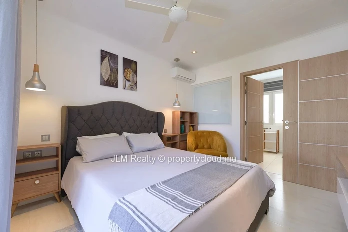 Villa Meublée avec Piscine Privée à Vendre à Grand Baie, Île Maurice