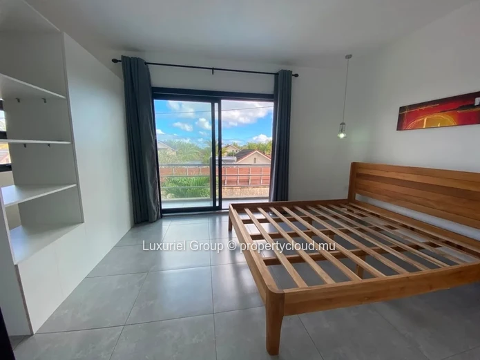 Elegant 3 En-Suite Bedroom Villa with Private Pool