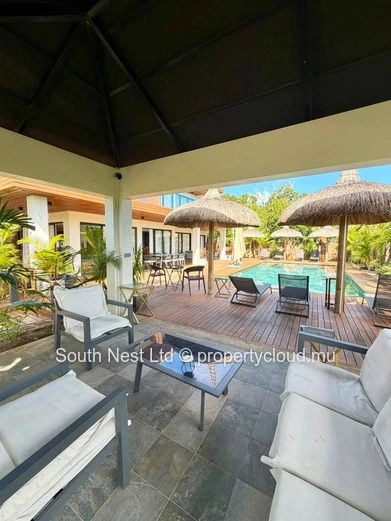 Villa exclusive avec piscine de style resort dans le prestigieux quartier de Calodyne
