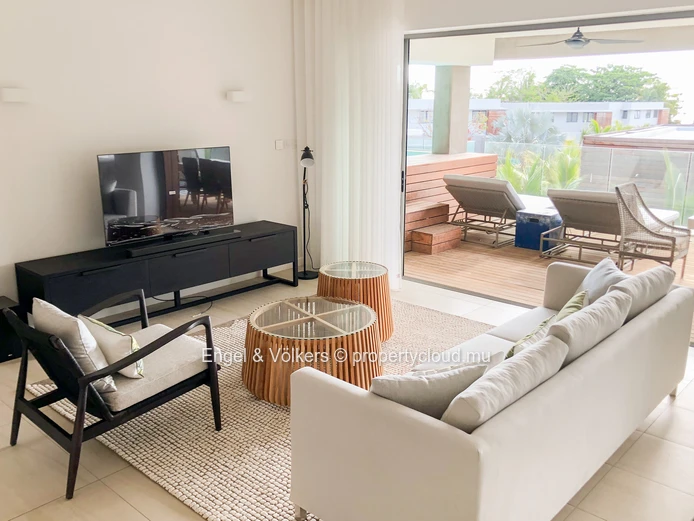 Fully Furnished 3-Bedroom Apartment with direct beach access