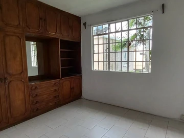 7 Bedroom House