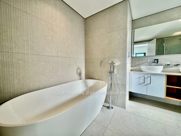 Luxurious 3 Bedroom Apartment