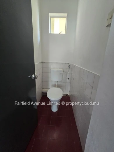 Modern Furnished Apartment in Rose Hill with Guarded Parking, Balcony, and Close to Schools and Shops - Rs 20,000/mo.