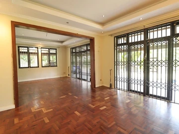 Maison de 8 Chambres