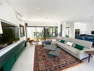 4 Bedroom Villa