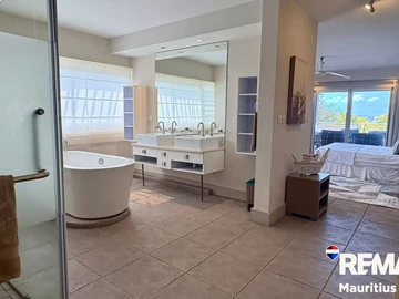 4 Bedroom Apartment
