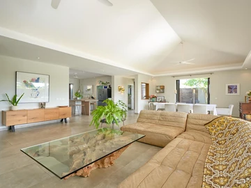 4 Bedroom Villa