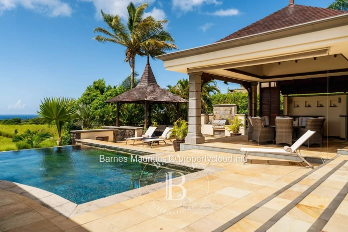 BEL OMBRE - Off-plan - Villa on a golf course - 3 bedrooms