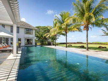 5 Bedroom Villa