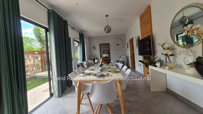 Charming villa to rent in the heart of Forêt Daruty