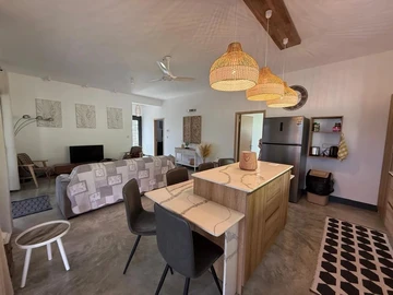 4 Bedroom Villa