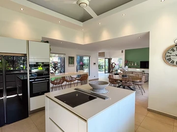 4 Bedroom Villa