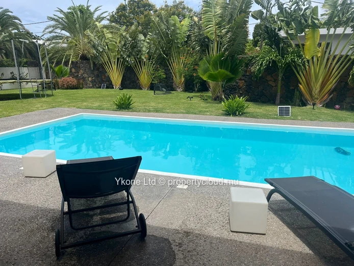 Villa For Sale In Tamarin