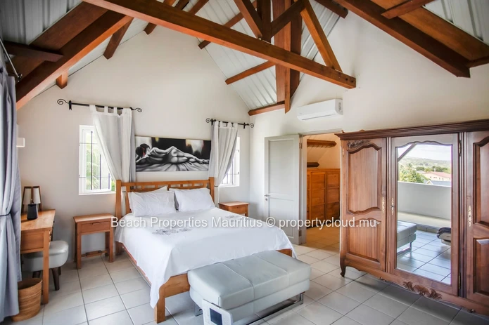 Tropical Family Home in Tamarin