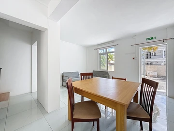 10 Bedroom Apartment