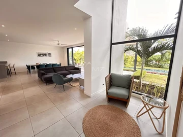 4 Bedroom Villa