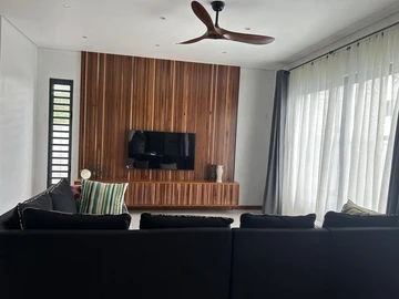 4 Bedroom Villa