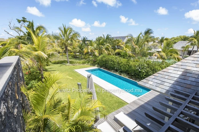 Contemporary residences  ideally located at the heart of Anahita Golf Estate.