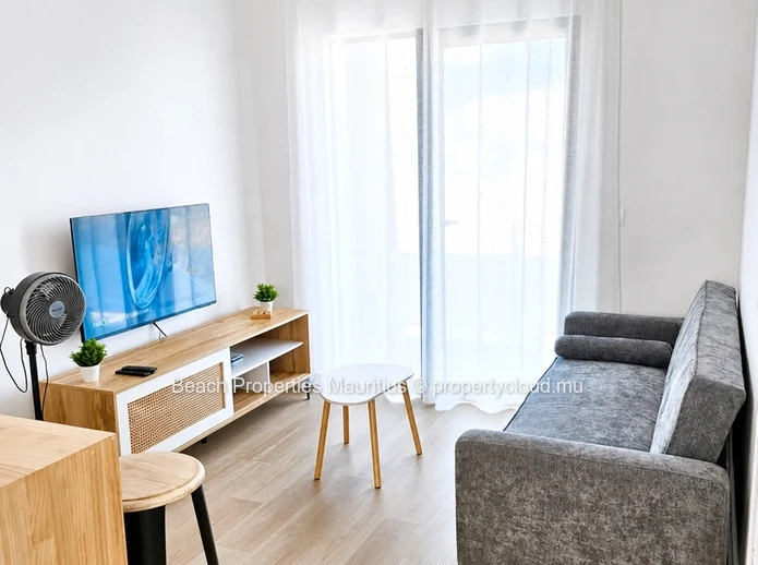 Modern 45m² Apartment with Mountain Views