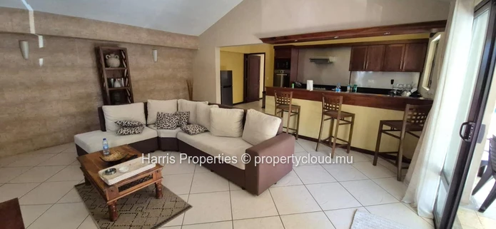 À vendre villa meublée avec studio indépendant à Péreybère (Mandat exclusif)