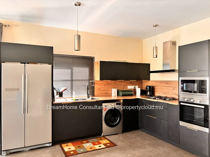 Appartement meublé de style à Flic en Flac - Emplacement idéal et proche des commodités