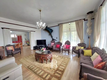 Maison de 10 Chambres