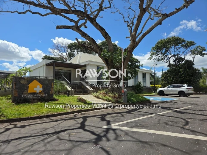2 Bedroom Apartment | 2 Bathrooms | Pool | Shops | Medical Centre | Padel | School | Beau Plan