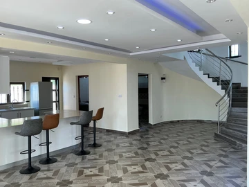 4 Bedroom Villa