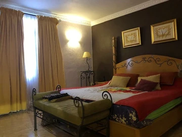 7 Bedroom House