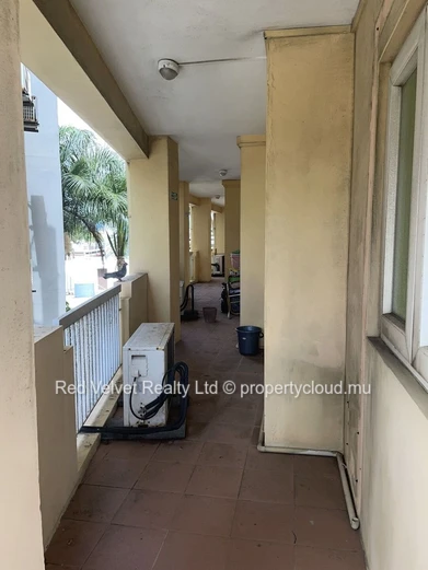 Large 4,000 sqft Office with Wraparound Balcony – Ideal for Call Centre | Quatre Bornes