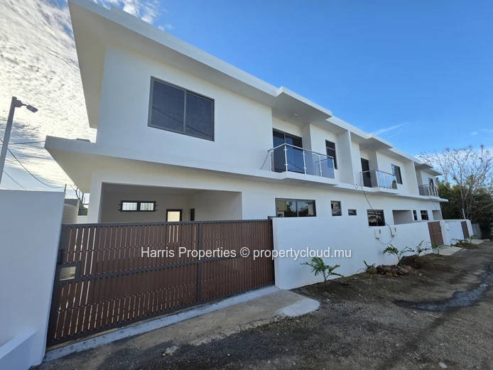 Brand new individual duplex for sale in Grand Baie