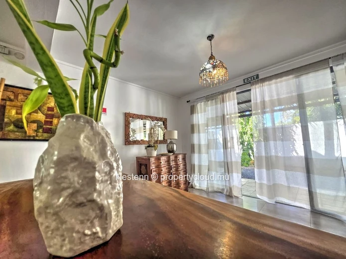 Exceptional 4-duplex complex