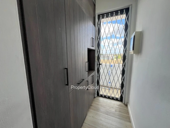 For Rent - 3-Bedroom Apartment - Albion
