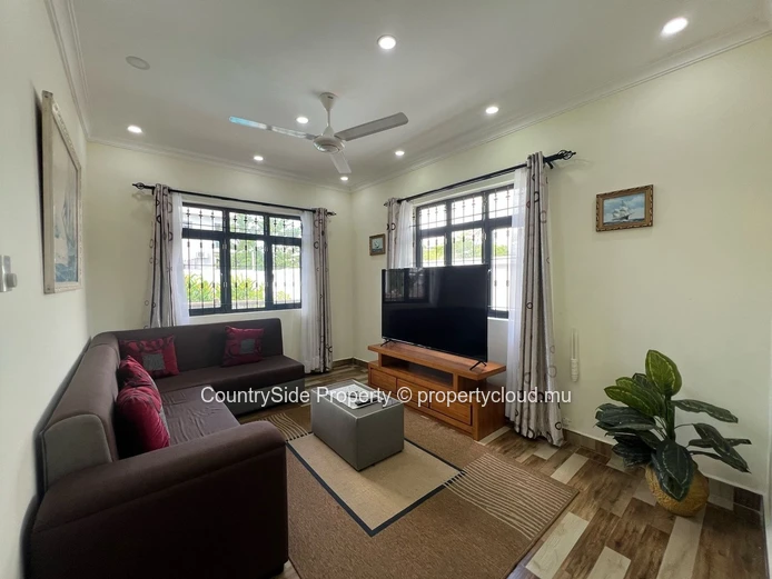 Walking distance to the beach