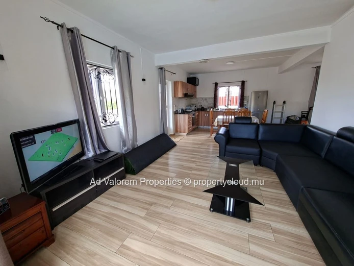 ?? À Louer – Maison Familiale Avec Piscine À Flic-En-Flac