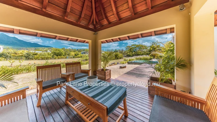Villa d'exception en toute élégance en IRS