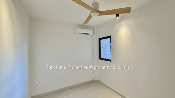 Appartement de luxe de 3 chambres avec jardin.