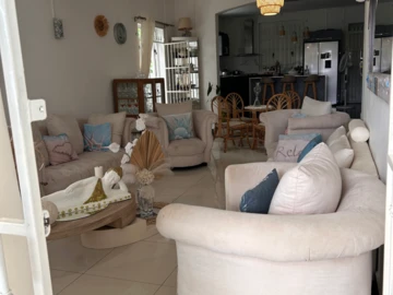 6 Bedroom Villa