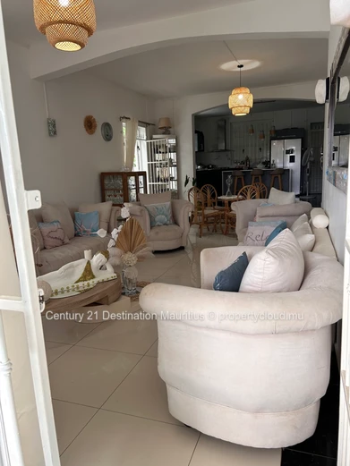 Beautiful Furnished Villa with Pool – Cap Malheureux