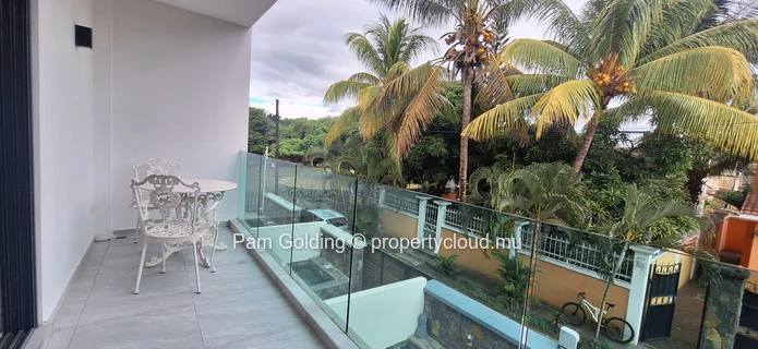 A Stylish Coastal Retreat in the Heart of Flic en Flac