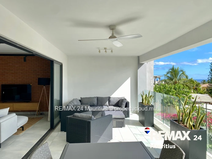 Stylish 3-Bedroom Apartment in the Heart of Tamarin