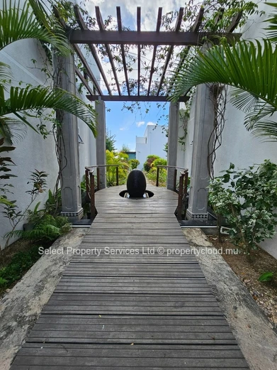 For rent immediately- 3 Bedroom Beachfront Duplexes for Sale, Pointe Aux Sables at Rs 60 000 per month