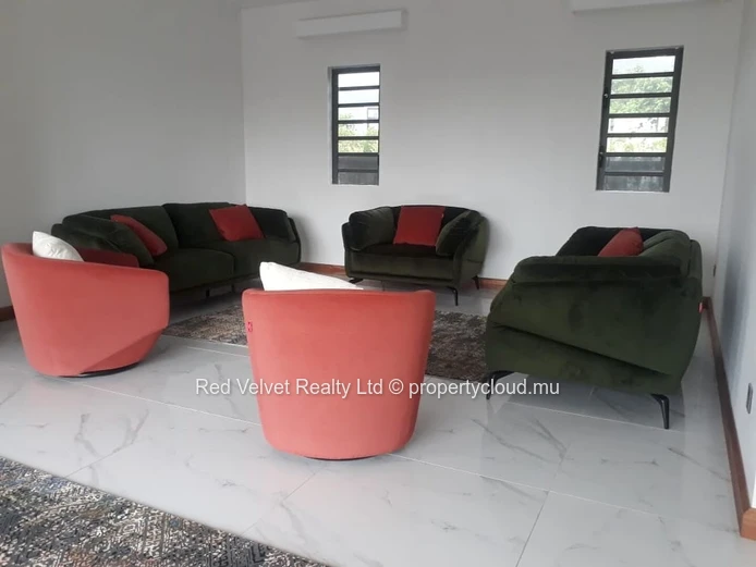 Spacious Family House for Sale in Hermitage | 4 Bedrooms